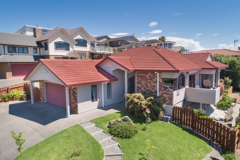 Photo of property in 68 Waikite Road, Welcome Bay, Tauranga, 3112