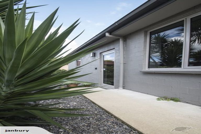 Photo of property in 79 Basley Road, Owhata, Rotorua, 3010