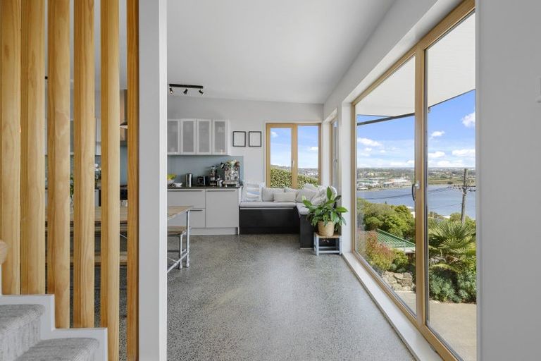 Photo of property in 42 Saint Andrews Hill Road, Mount Pleasant, Christchurch, 8081