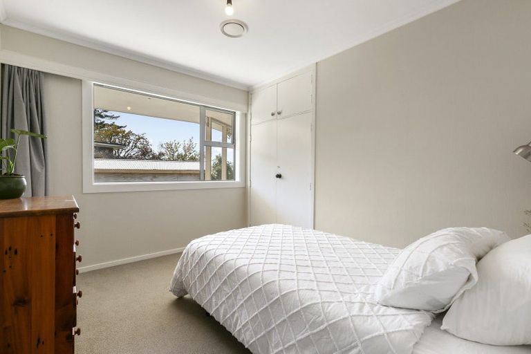 Photo of property in 77 Ironside Road, Johnsonville, Wellington, 6037