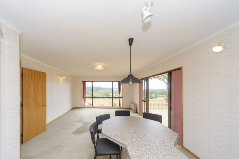 Photo of property in 62 Pacific Drive, Fitzherbert, Palmerston North, 4410