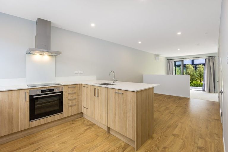 Photo of property in 2d Nerita Place, Long Bay, Auckland, 0630