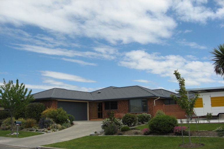 Photo of property in 15 Chamberlain Lane, Rangiora, 7400