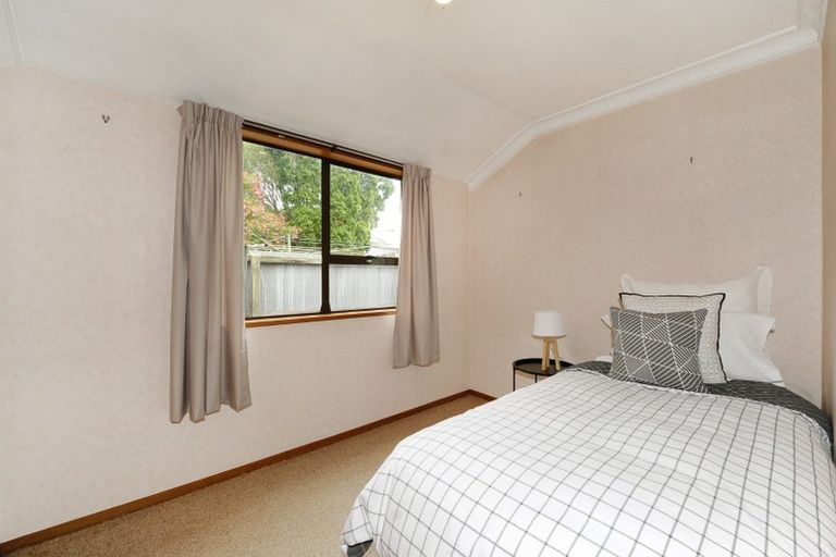 Photo of property in 2/148 Main North Road, Papanui, Christchurch, 8052