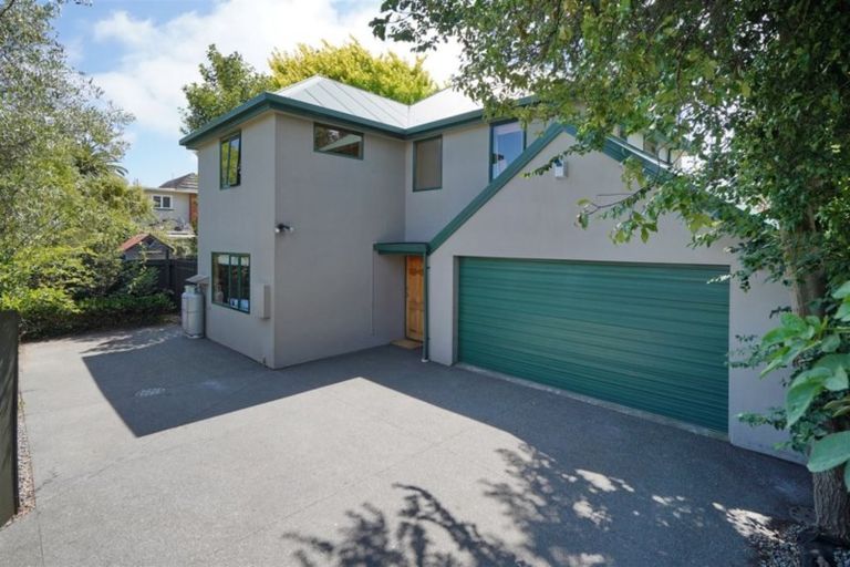 Photo of property in 63a Sandwich Road, Beckenham, Christchurch, 8023