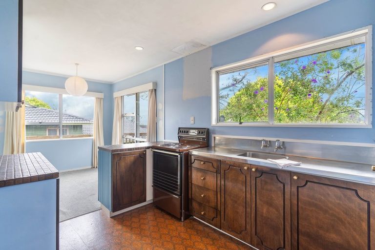 Photo of property in 9 Sikkim Crescent, Clover Park, Auckland, 2019