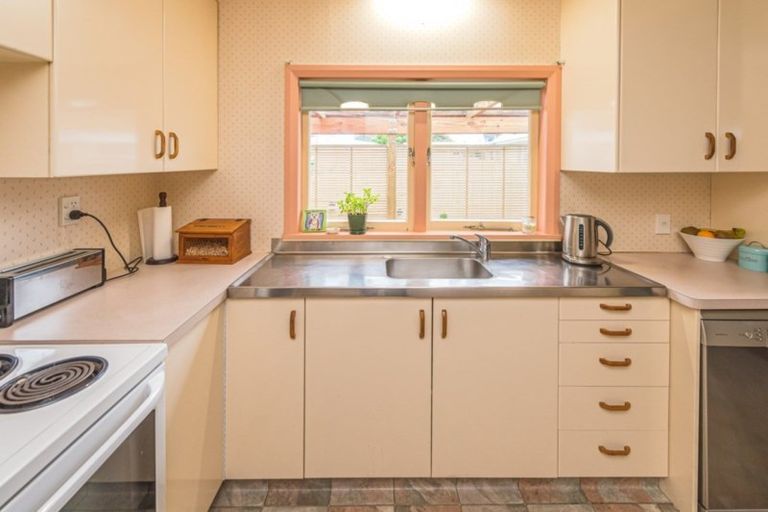 Photo of property in 31 Toi Street, Tawhero, Whanganui, 4501