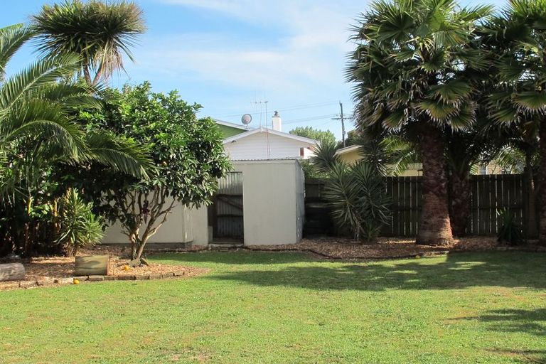 Photo of property in 12 Churchill Drive, Wilton, Wellington, 6035