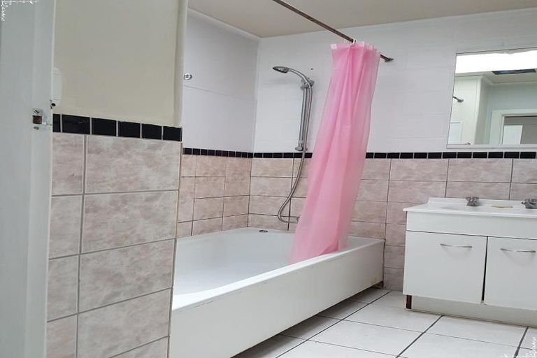 Photo of property in 6/23 Paratai Crescent, Woodhill, Whangarei, 0110