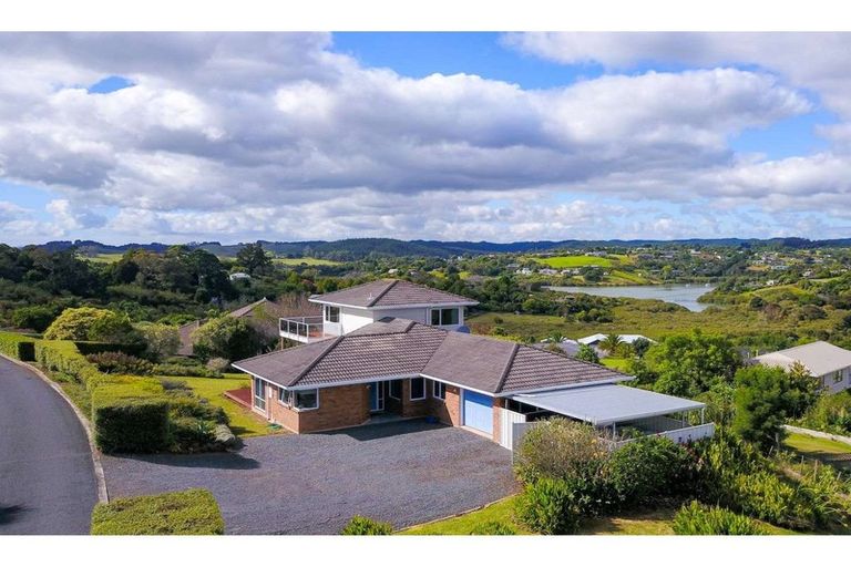 Photo of property in 10 Newton Watts Drive, Kerikeri, 0294