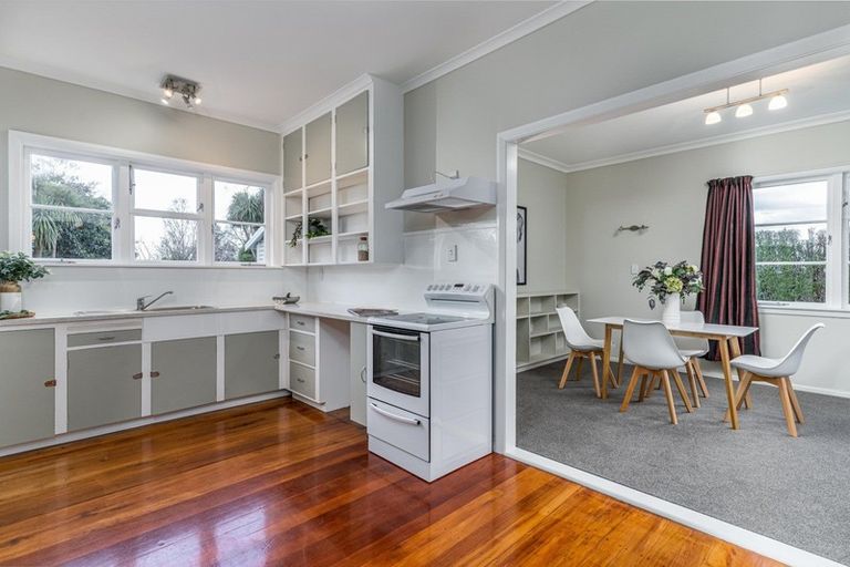 Photo of property in 75 Park Road, Carterton, 5713