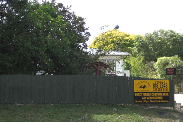 Photo of property in 4151 Great North Road, Glen Eden, Auckland, 0602