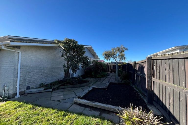 Photo of property in 2/60 Cheyenne Street, Sockburn, Christchurch, 8042