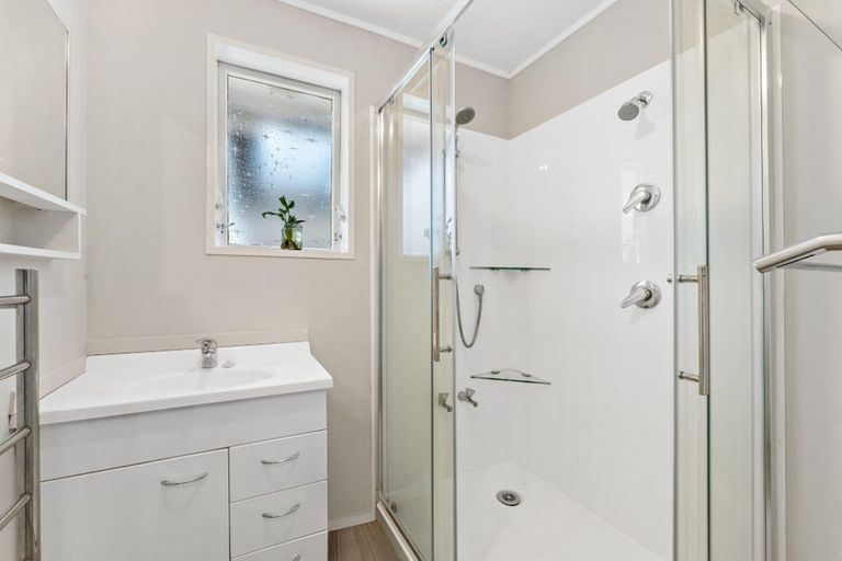 Photo of property in 250 Settlement Road, Papakura, 2110