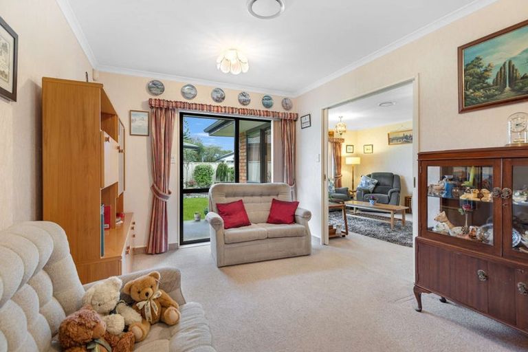 Photo of property in 3 Celtic Court, Roslyn, Palmerston North, 4414