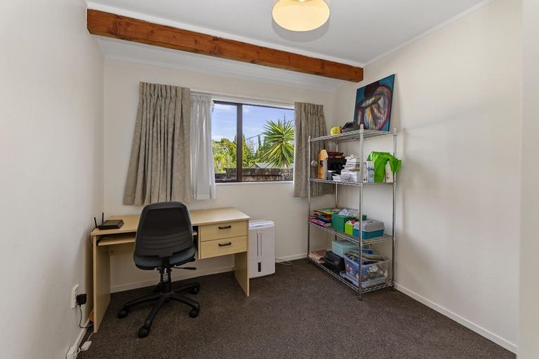 Photo of property in 1/29 Tirimoana Road, Te Atatu South, Auckland, 0602