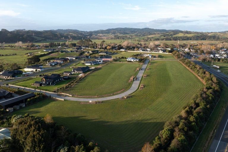 Photo of property in 15 Maclennan Farm Lane, Kaukapakapa, 0871