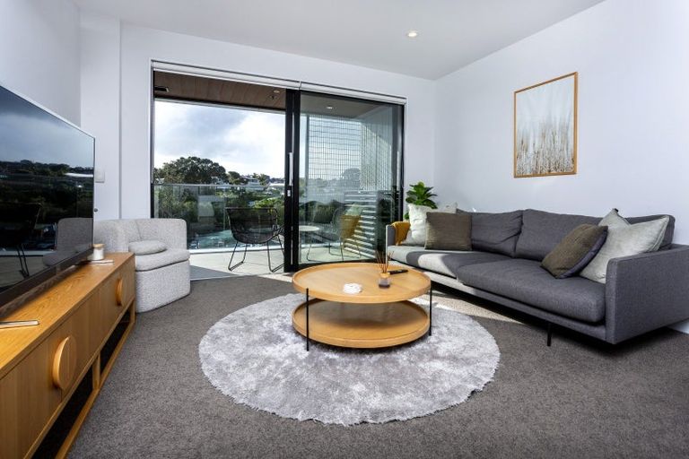 Photo of property in The Victor, 403/4 Bute Road, Browns Bay, Auckland, 0630