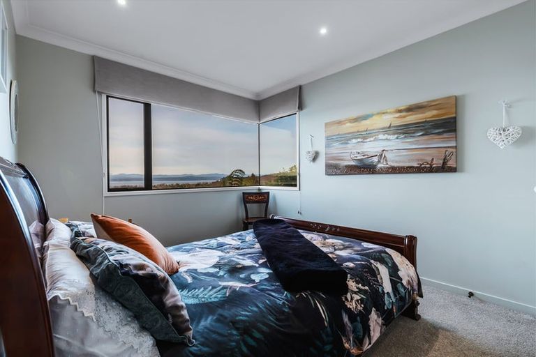 Photo of property in 2/71 Wakeman Road, Acacia Bay, Taupo, 3330