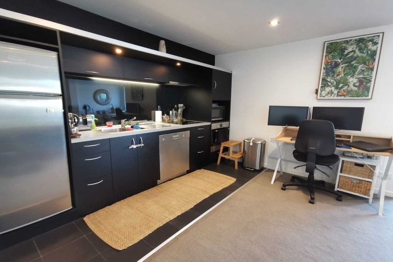 Photo of property in 4a/1 Hanson Street, Mount Cook, Wellington, 6021