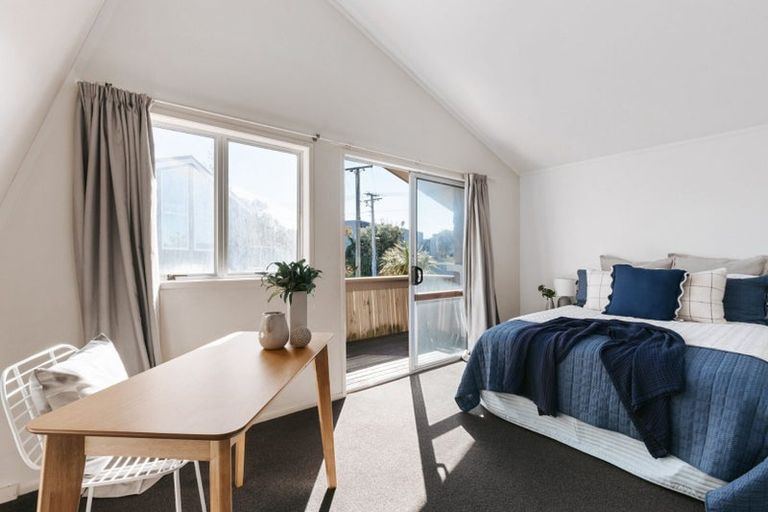 Photo of property in 144 Karewa Parade, Papamoa Beach, Papamoa, 3118