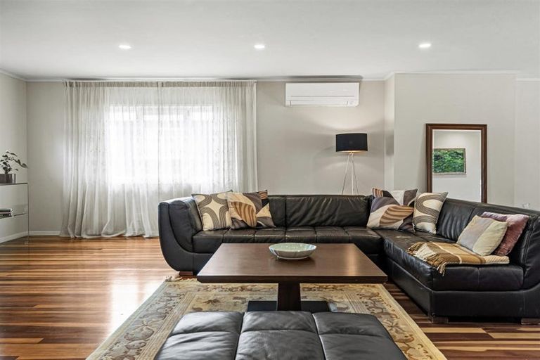 Photo of property in 42 Hart Road, Hauraki, Auckland, 0622