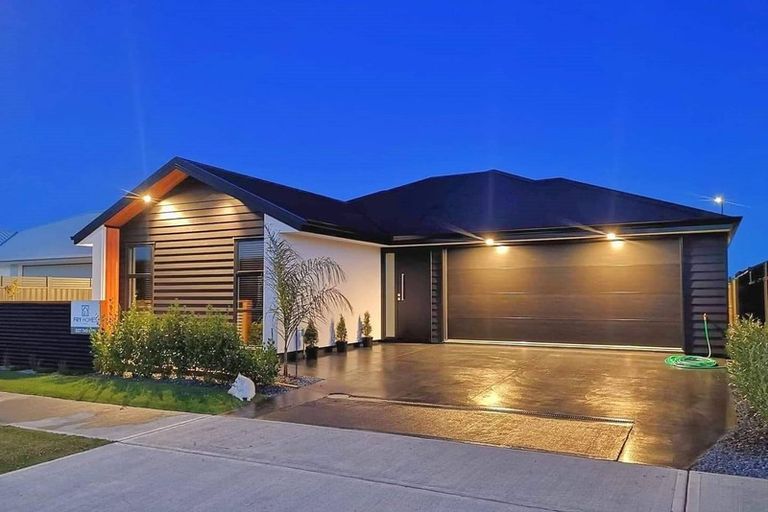 Photo of property in 17 Kuini Place, Motueka, 7120