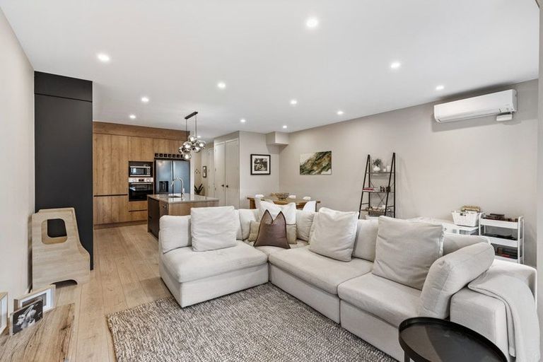 Photo of property in 48 Glidepath Road, Hobsonville, Auckland, 0616