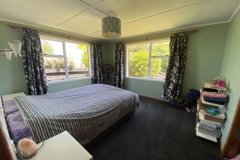 Photo of property in 5 Kowhai Place, Eltham, 4322