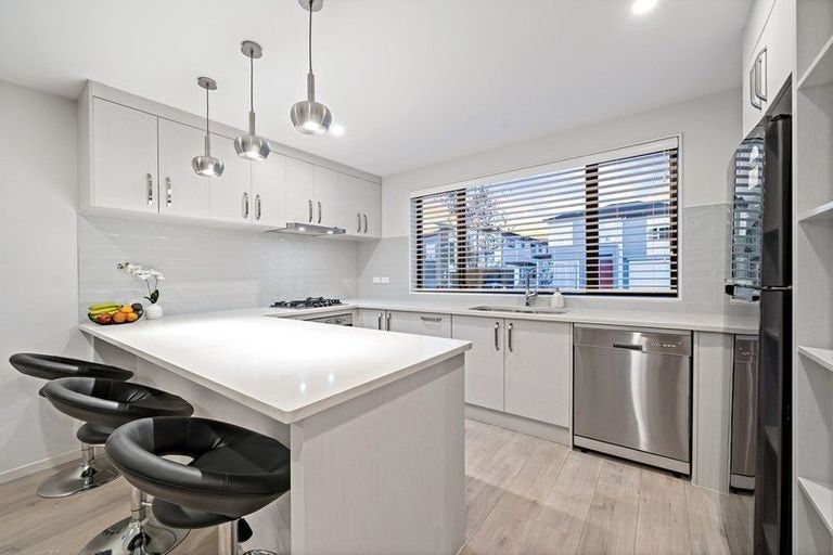 Photo of property in 26 Kearns Drive, Hobsonville, Auckland, 0616