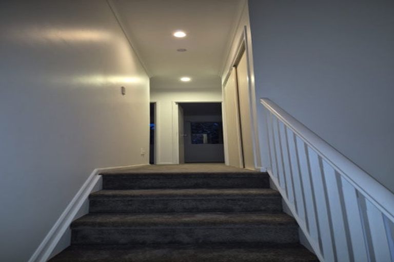 Photo of property in 17 Trimaran Drive, Gulf Harbour, Whangaparaoa, 0930