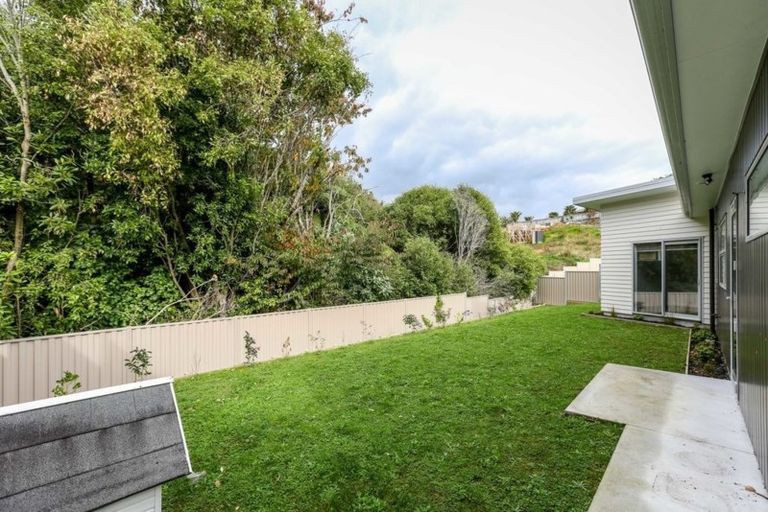 Photo of property in 6 Fern Lane, Whalers Gate, New Plymouth, 4310