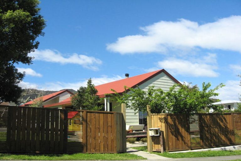 Photo of property in 4 Werneth Street, Atawhai, Nelson, 7010