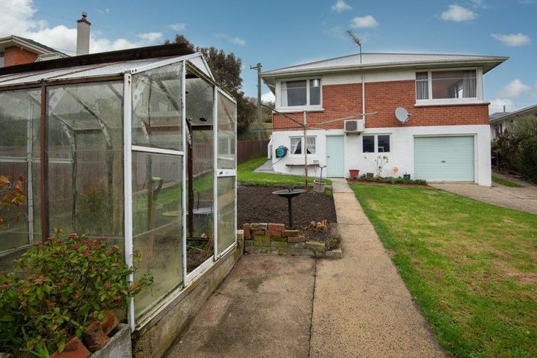 Photo of property in 8 Scotland Terrace, Green Island, Dunedin, 9018