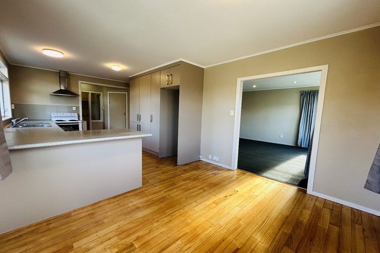 Photo of property in 156 Astley Avenue, New Lynn, Auckland, 0600
