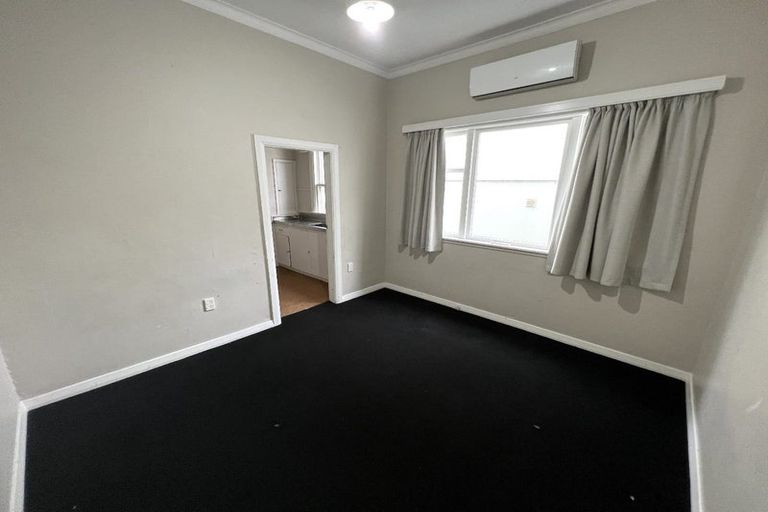 Photo of property in 295 The Terrace, Te Aro, Wellington, 6011