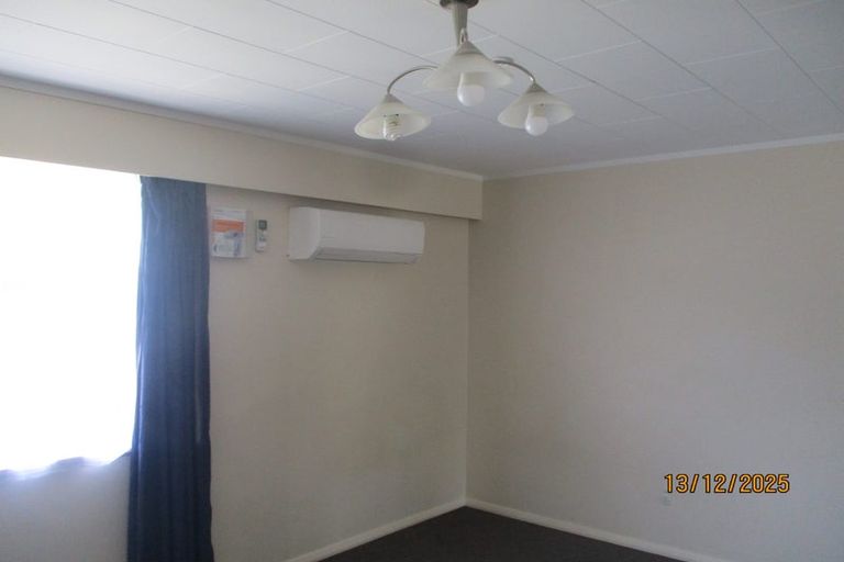 Photo of property in 62 Chaffey Crescent, Titahi Bay, Porirua, 5022