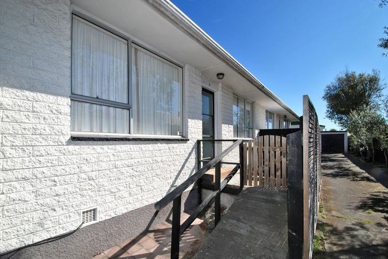Photo of property in 2/125 Geraldine Street, Edgeware, Christchurch, 8013