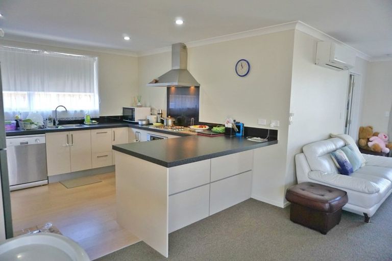 Photo of property in 22 Pounamu Place, Pegasus, 7612