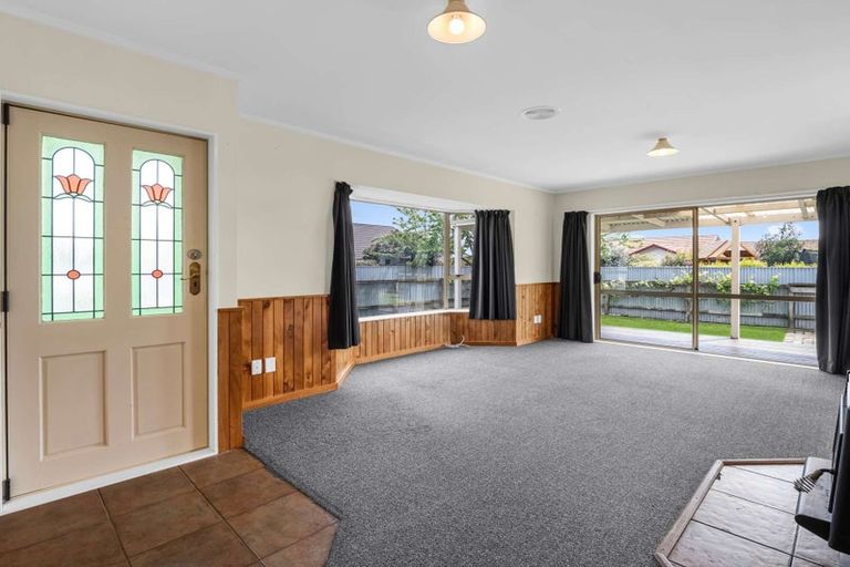 Photo of property in 3 Kirkcaldie Grove, Levin, 5510