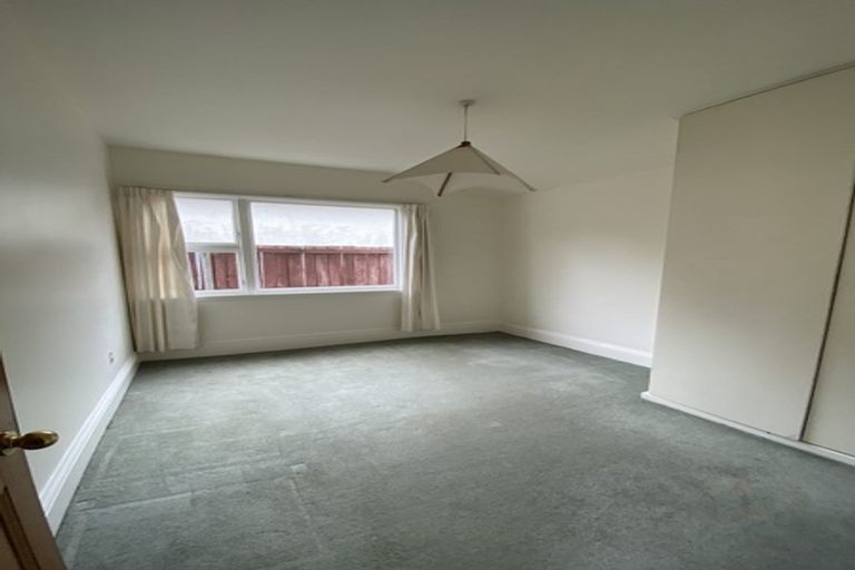 Photo of property in 36a Clare Street, Cambridge, 3434