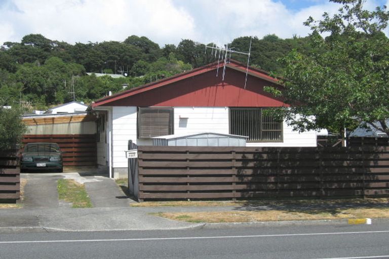 Photo of property in 68a Gemstone Drive, Birchville, Upper Hutt, 5018