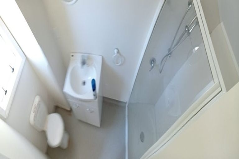 Photo of property in 87 Moorefield Road, Johnsonville, Wellington, 6037