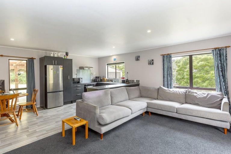 Photo of property in 16 Mclaughlin Drive, Tinui, Masterton, 5889