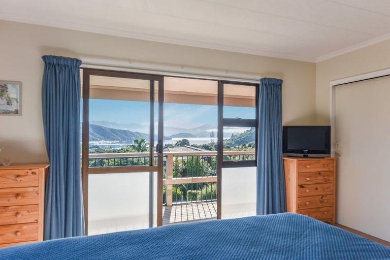 Photo of property in 7 Matai Place, Waikawa, Picton, 7220