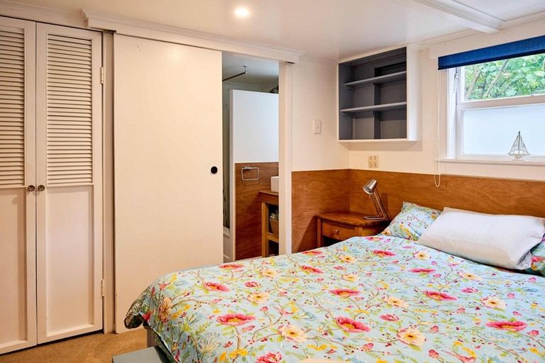 Photo of property in 337 Muritai Road, Eastbourne, Lower Hutt, 5013