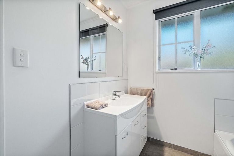 Photo of property in 58a Lancewood Drive, Halswell, Christchurch, 8025