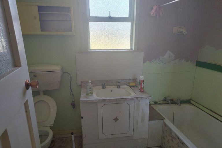 Photo of property in 19 Toi Street, Tawhero, Whanganui, 4501