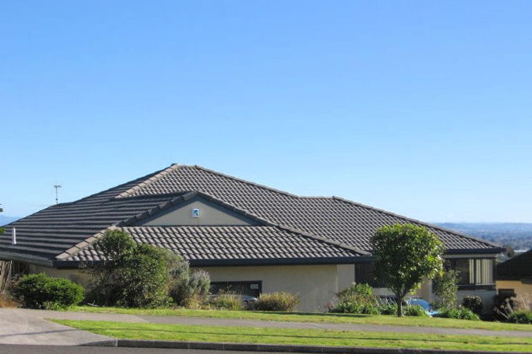 Photo of property in 69 Goodwood Drive, Goodwood Heights, Auckland, 2105