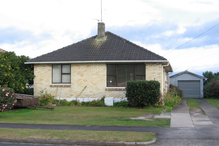 Photo of property in 35 Churchill Avenue, Maeroa, Hamilton, 3200